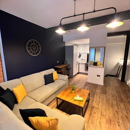 Stunning Liverpool City Center Apartment ภายนอก รูปภาพ